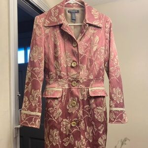 Bisou Bisou size 6 -Rose and tan tapestry trench coat